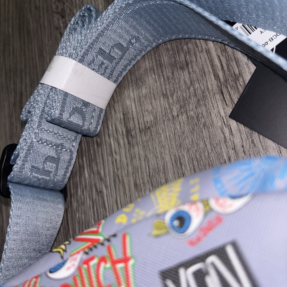 Von Dutch Gray Small Zip Crossbody Bag w/ Adjustable Strap Logo Printed - Picture 7 of 12
